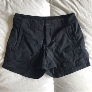 Athleta Trekkie Shorts 6